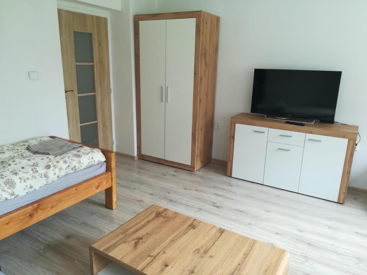 Pod Zámkom Apartman Körmöcbánya Kültér fotó