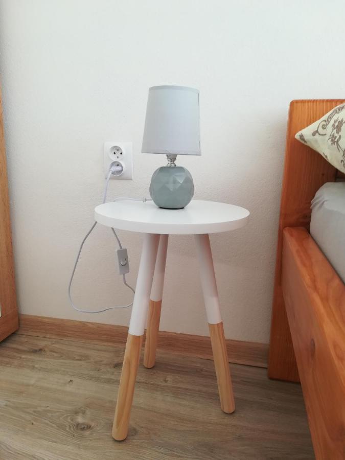 Pod Zámkom Apartman Körmöcbánya Kültér fotó